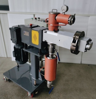 Co-rotation extrudeuses à double vis alimentateur latéral JCW63 facile à nettoyer pour l'usine de nourriture gonflée