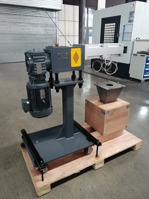 Co-rotation extrudeuses à double vis alimentateur latéral JCW63 facile à nettoyer pour l'usine de nourriture gonflée