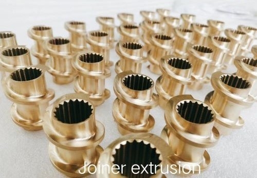 LCM230 Segments de vis d'extrudeuse résistant à l'usure et à la corrosion pour la fabrication de PP et de PE