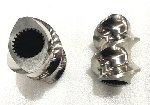 Résistant à l'usure HRC 58-62 Triangle Flighted Screw Elements Segments d'extrudeuse