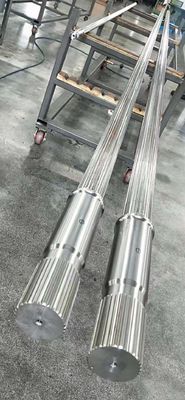 Axe jumel de boudineuse à vis de haute de couple cannelure spirale de grand diamètre utilisé dans l'industrie pétrochimique